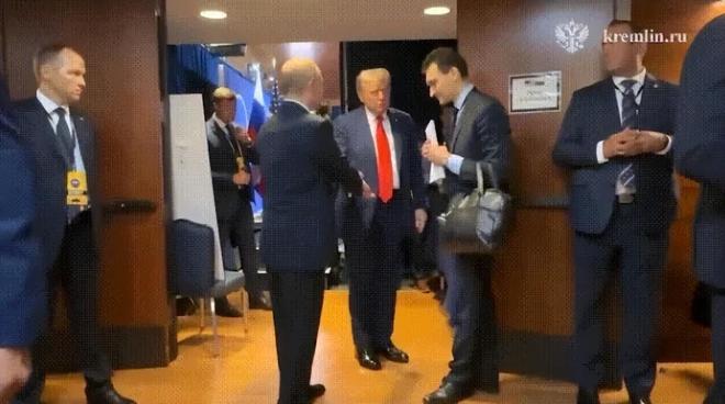 普京与特朗普会面